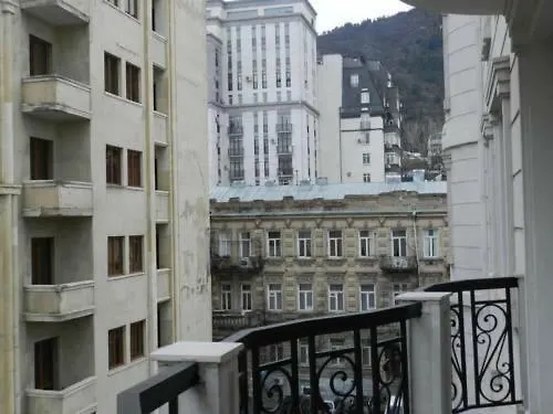 Parliament on Rustaveli Studio Tbilisi Appartamento